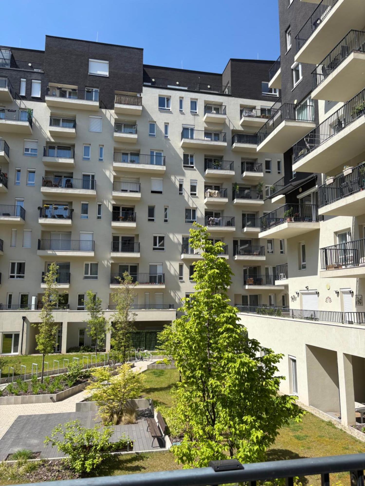 Papay Park Apartament *
